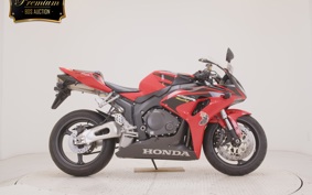 HONDA CBR1000RR 2006 SC57