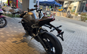TRIUMPH TRIUMPH  STREET  TRIPLE RS 2025 HDA614