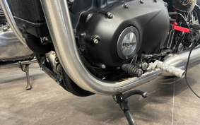 TRIUMPH BONNEVILLE BO BAR 2021 DAD84H