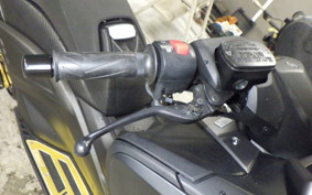 YAMAHA T-MAX 530 2017 SJ12J