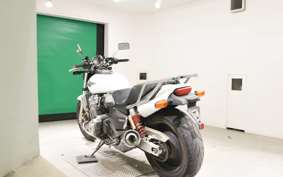 HONDA X4 LD 2001 SC38