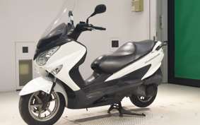 SUZUKI SKYWAVE 200 (Burgman 200)