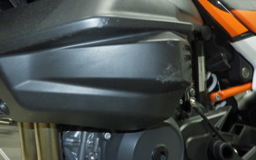 KTM 890 SMT 2025