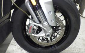 TRIUMPH ROCKET III R 2021