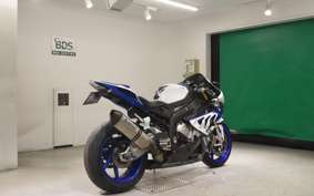 BMW HP4