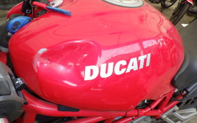 DUCATI MONSTER 400 IE 2005