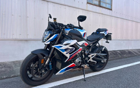 BMW M1000R 2024 0E81