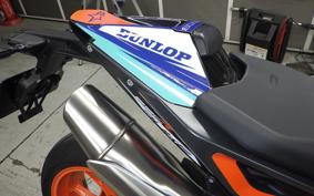 KTM 890 DUKE R 2022