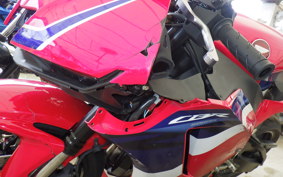 HONDA CBR600RR 2024 PC40