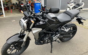 HONDA CB250R MC52