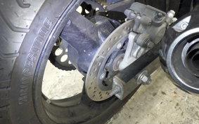 SUZUKI GSR250 2004