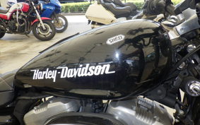 HARLEY XL883LI