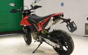 DUCATI HYPERMOTARD698モノ 2024
