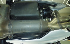 TRIUMPH TRIDENT 660 2025