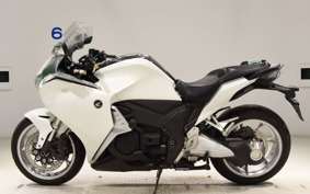 HONDA VFR1200F DCT 2014 SC63