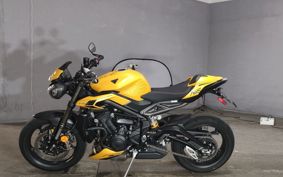 TRIUMPH STREET TRIPLE RS HDA614