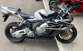 HONDA CBR1000RR 2004 SC57