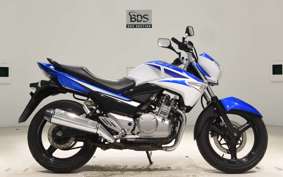 SUZUKI GSR250