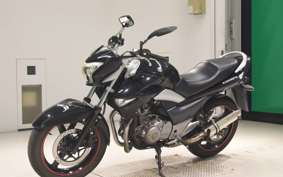 SUZUKI GSR250