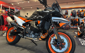 KTM 890 SMT TS640