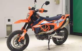 KTM 690 SMC R 2024