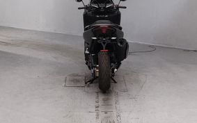 YAMAHA T-MAX 560 SJ19J