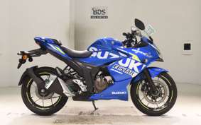 SUZUKI GIXXER 250 SF
