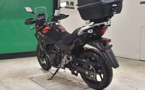 SUZUKI Vｽﾄﾛｰﾑ250A 1988