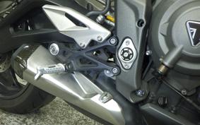 TRIUMPH STREET TRIPLE RS 2021