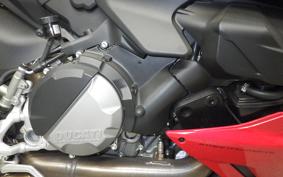 DUCATI STREETFIGHTER V2 2023