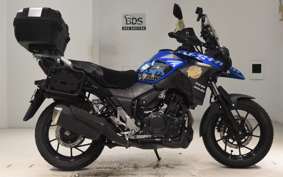 SUZUKI Vｽﾄﾛｰﾑ250