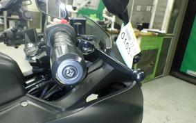 SUZUKI ｼﾞｸｻｰ250SF 2002 ED22B