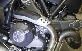 DUCATI SCRAMBLER ICON 2015