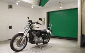 HARLEY XLH883 2000