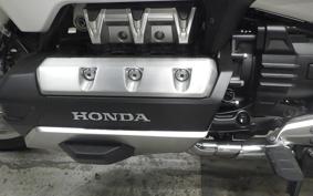 HONDA GL 1800 GOLD WING TOUR DCT 2021 SC79