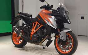 KTM 1290 SUPER DUKE GT 2022