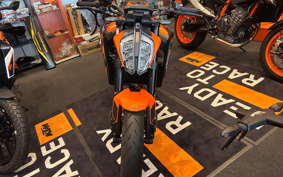 KTM 890 DUKE GP 2024 TU940