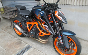 KTM 1290 SUPER DUKE R EVO 2022 V3940