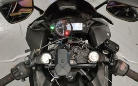 YAMAHA YZF-R25 RG10J