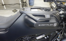 HUSQVARNA SVARTPILEN 250 2017