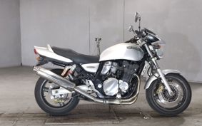 SUZUKI INAZUMA 1200 GV76A