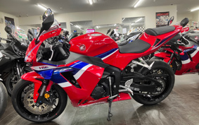 HONDA CBR600RR 2024 PC40