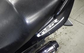SUZUKI GSR250 2013
