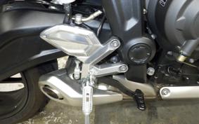 TRIUMPH TRIDENT 660 2023