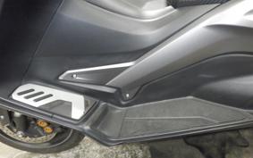 YAMAHA T-MAX 530 2015 SJ12J