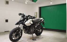 DUCATI HYPERMOTARD 796 2011