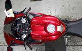 YAMAHA YZF-R1 2005