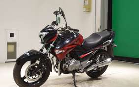 SUZUKI GSR250