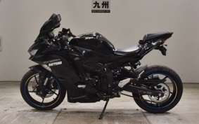 KAWASAKI ZX-25R ZX250E