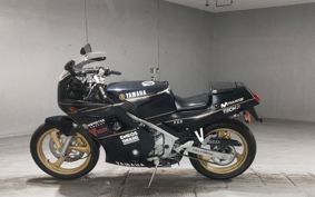 YAMAHA FZR250 2KR